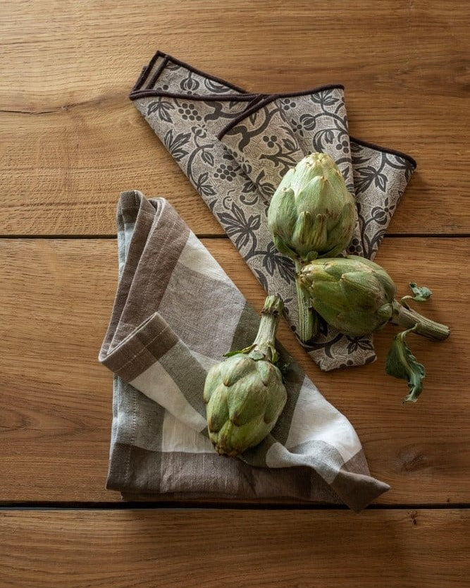 Rutete serviett i linblanding